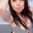Botergeile brunette is niet te houden en wil sex
