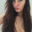 Super geile brunette wacht op jouw